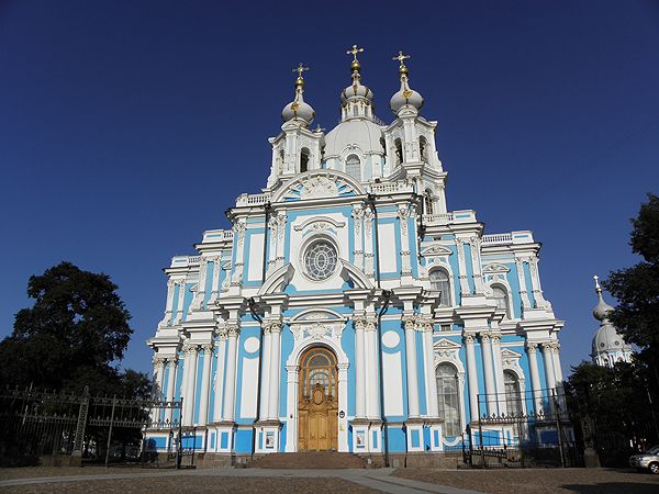 Реставрацию Смольного собора в Санкт-Петербурге закончат весной